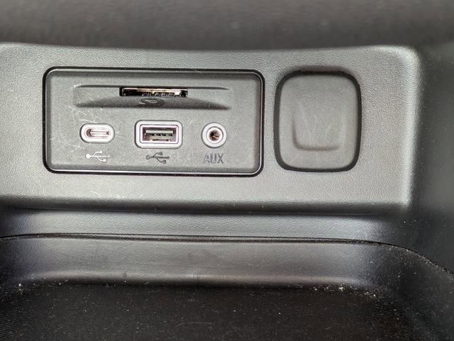 Certified 2023 Chevrolet Equinox LT FWD image 23