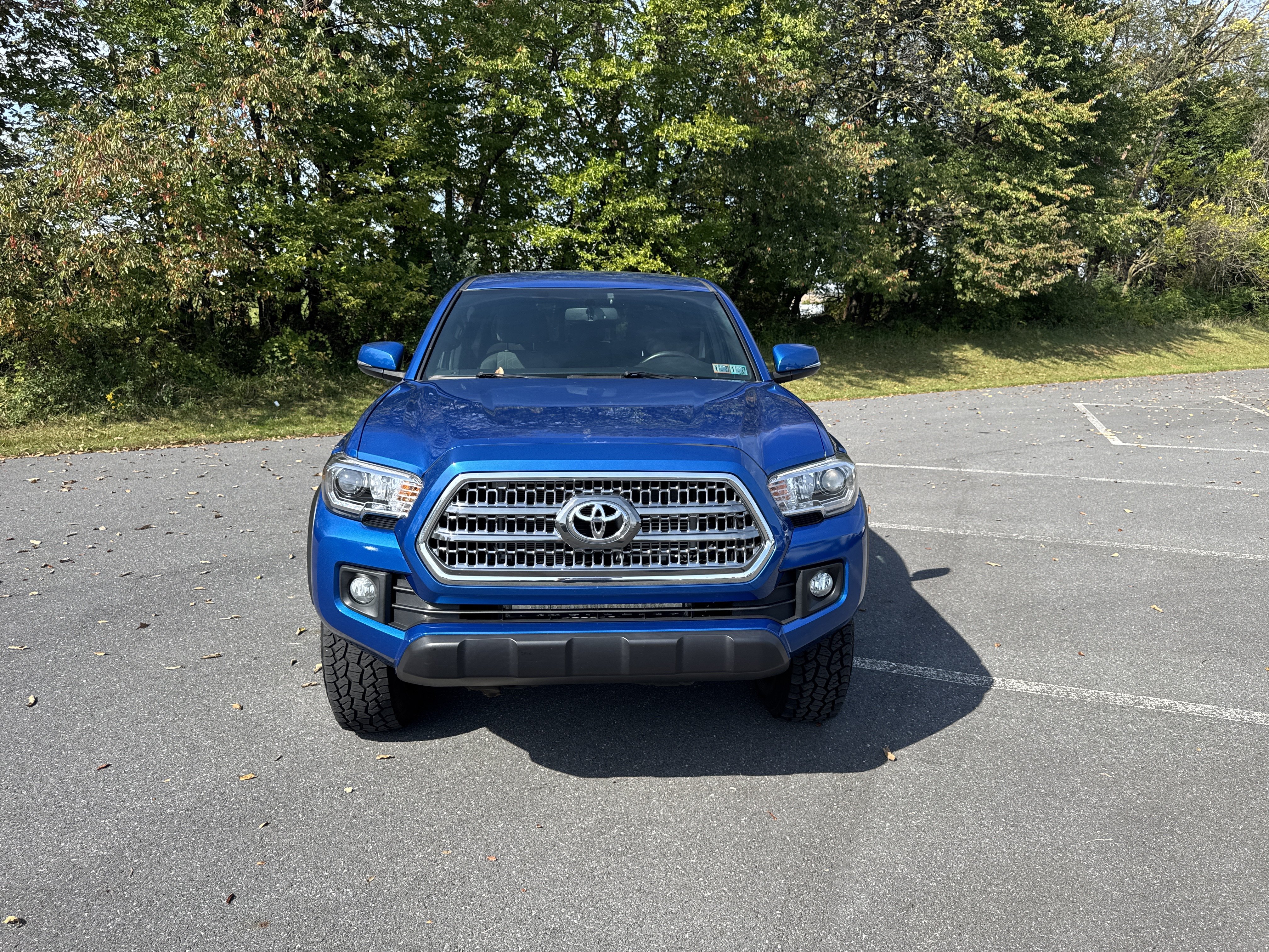 Used 2016 Toyota Tacoma TRD Off-Road w/ Towing Package AWD/4WD image 23
