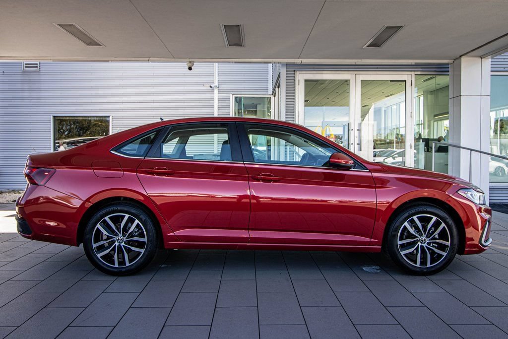 New 2026 Volkswagen Jetta SE FWD image 20