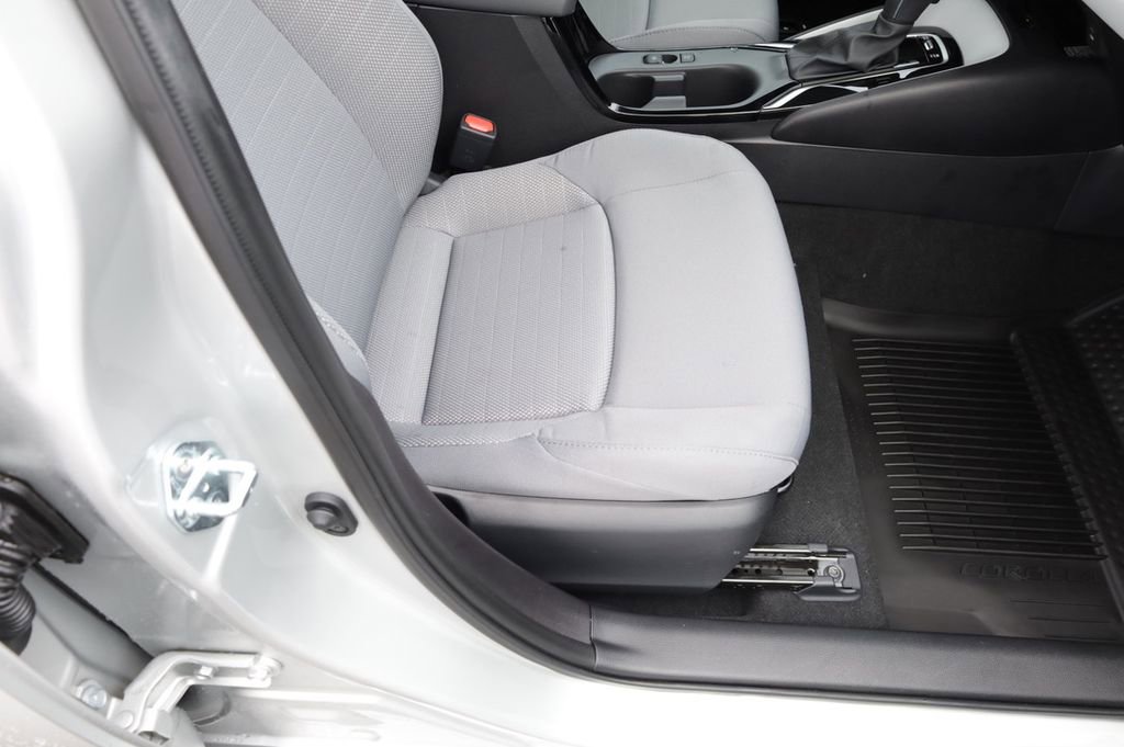 Certified 2025 Toyota Corolla SE w/ SE Premium Package image 24
