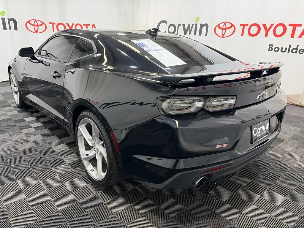 Used 2021 Chevrolet Camaro SS RWD image 5