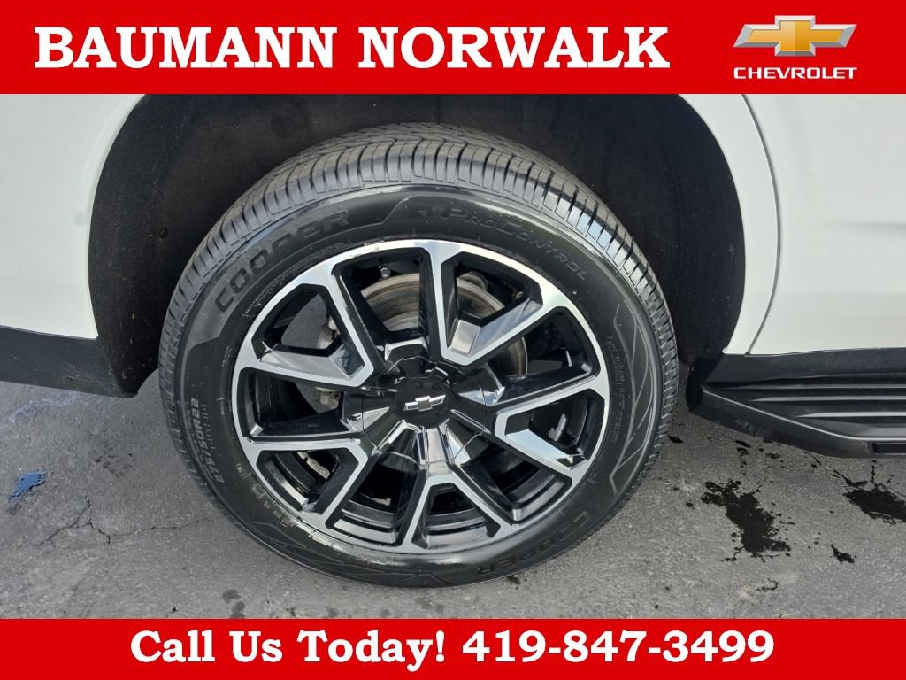 Used 2024 Chevrolet Tahoe RST w/ Luxury Package AWD/4WD image 32