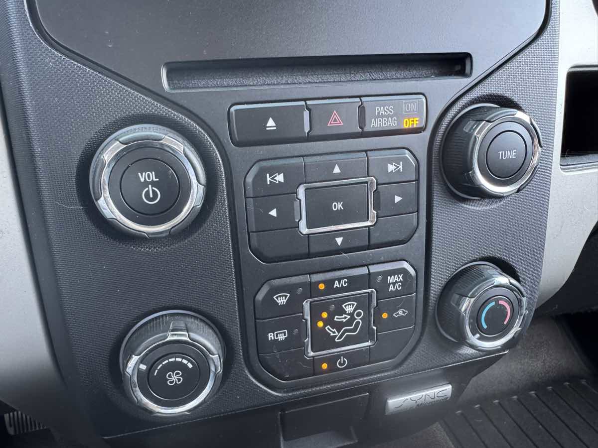 Used 2014 Ford F150 XLT w/ Equipment Group 302A Luxury image 31