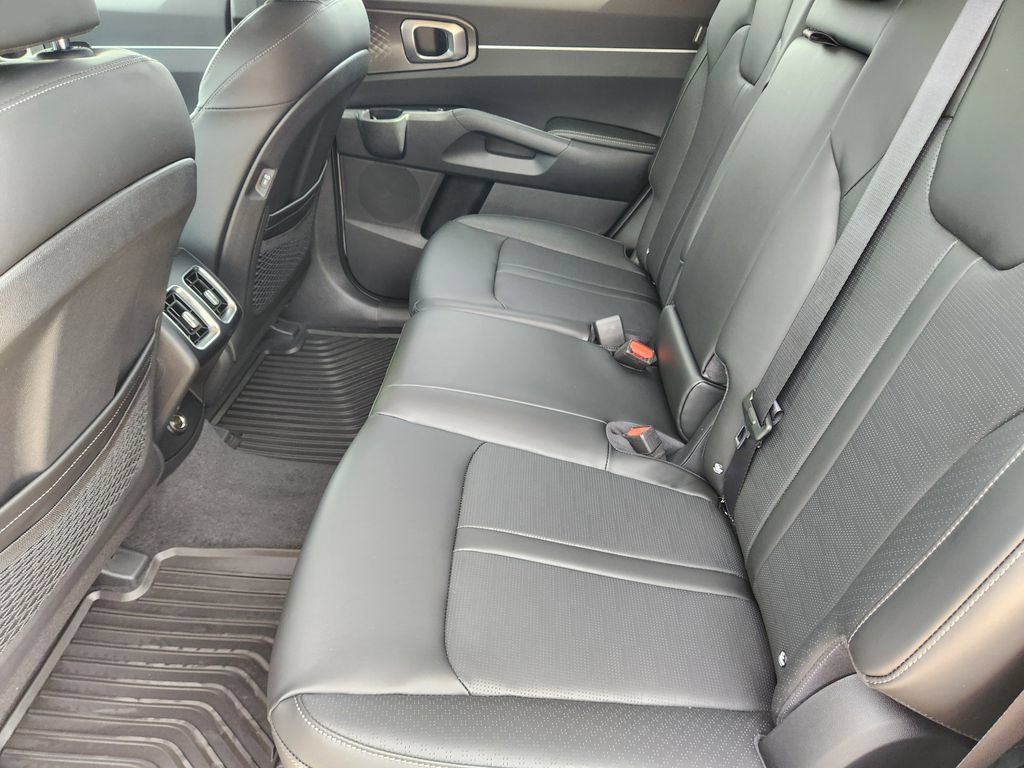 New 2026 Kia Sorento S w/ S Panoramic Sunroof Package FWD image 22