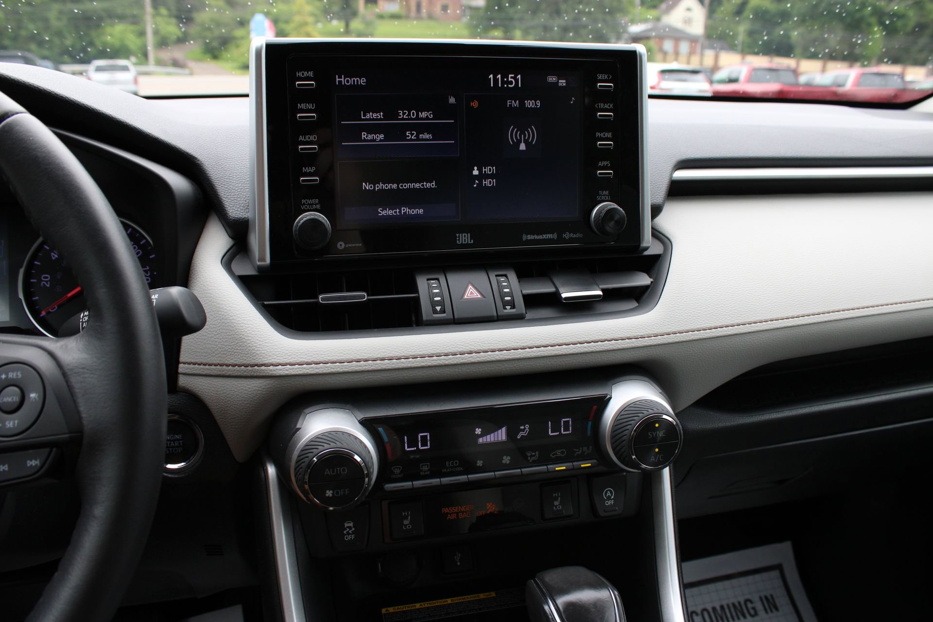 Used 2020 Toyota RAV4 XLE Premium AWD/4WD image 36