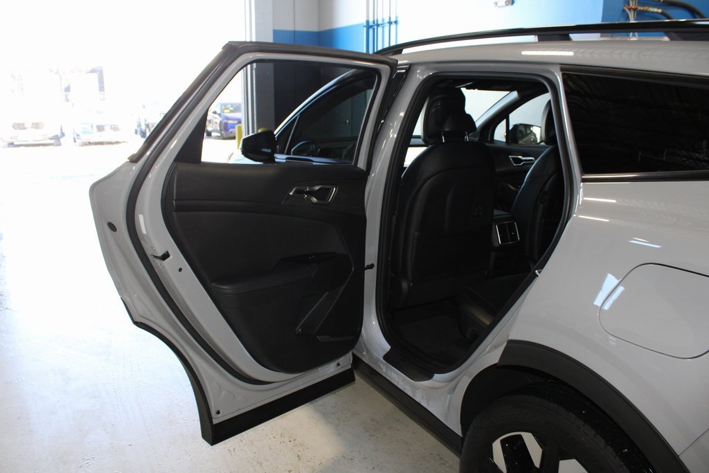 Used 2023 Kia Sportage X-Line image 16