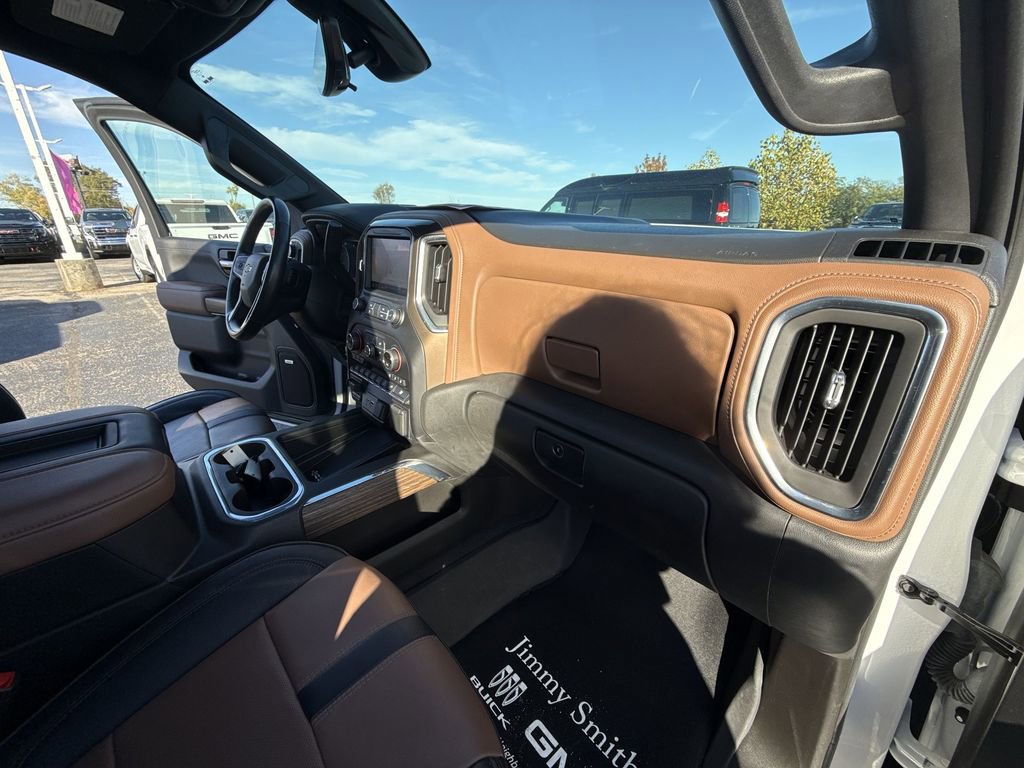 Certified 2021 Chevrolet Silverado 1500 High Country w/ Technology Package image 36