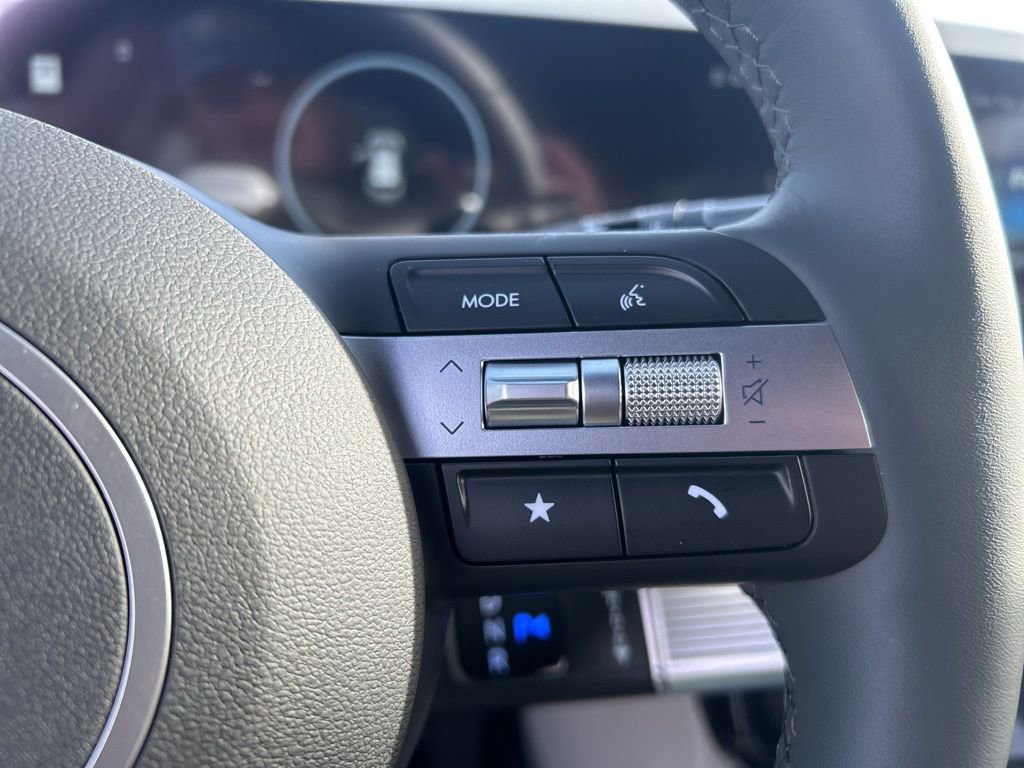 New 2026 Hyundai Tucson Limited image 16