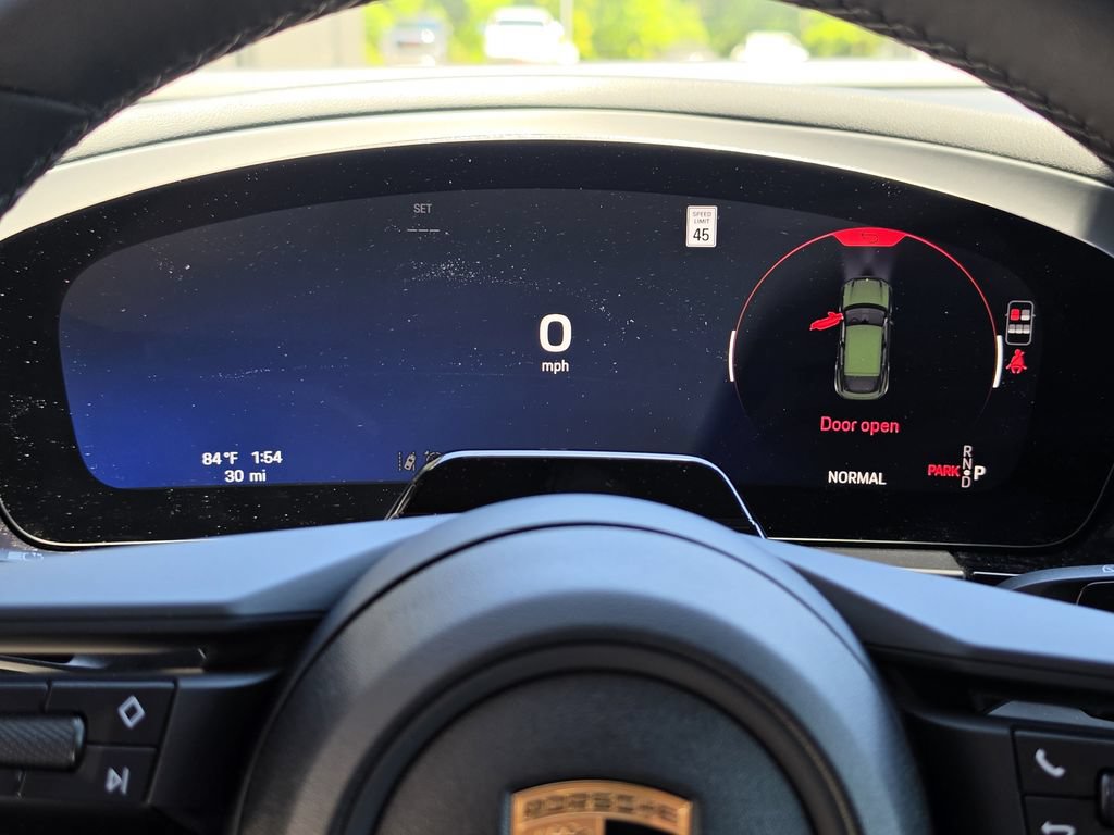 New 2026 Porsche Macan Electric RWD image 24