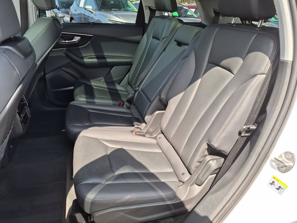 Used 2023 Audi Q7 2.0T Premium Plus w/ Premium Plus Package AWD/4WD image 26