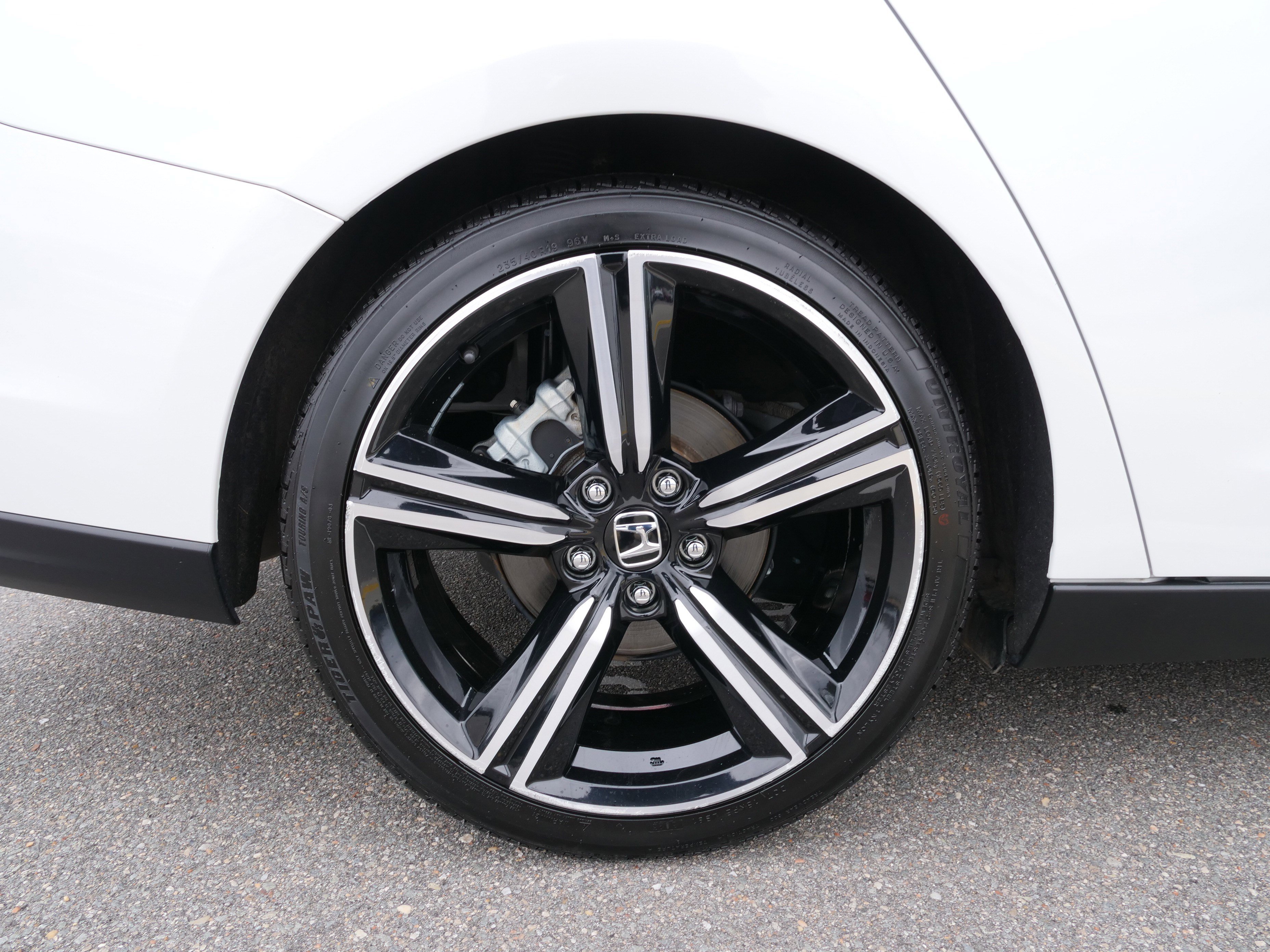 Used 2024 Honda Accord Sport image 11