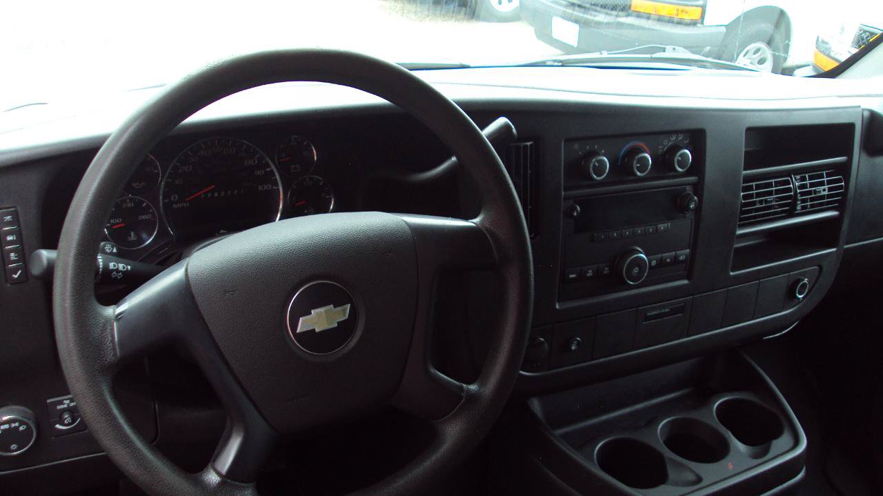 Used 2014 Chevrolet Express 1500 AWD image 22