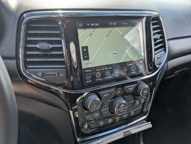 Used 2019 Jeep Grand Cherokee Altitude image 25