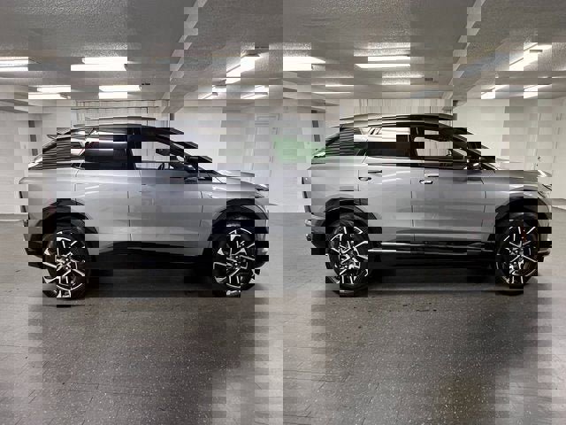 Certified 2025 Cadillac Optiq Sport 2 image 6