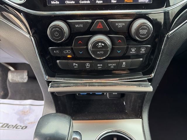 Used 2020 Jeep Grand Cherokee Overland image 33