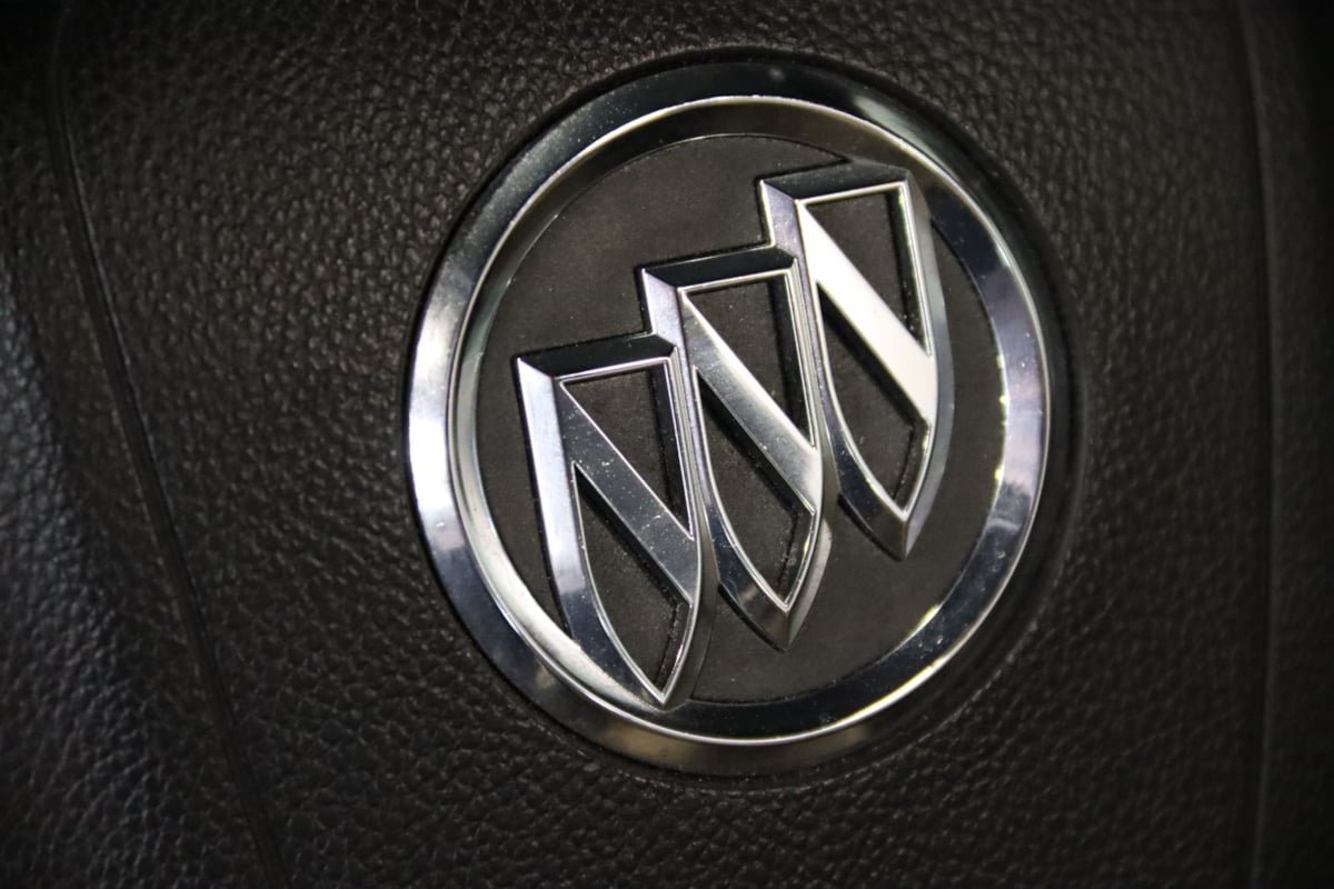 Used 2018 Buick Cascada Premium FWD image 47