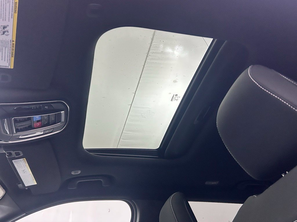 New 2026 Jeep Grand Cherokee L 4WD image 24