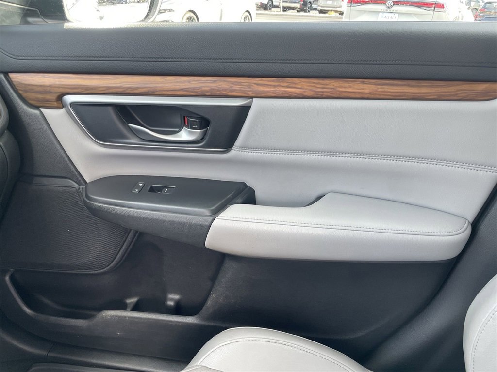 Used 2017 Honda CR-V Touring image 22