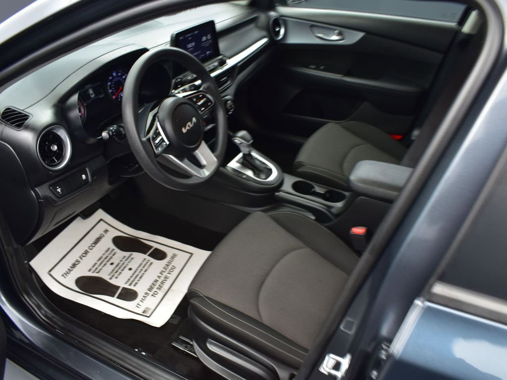 Used 2023 Kia Forte LXS image 12