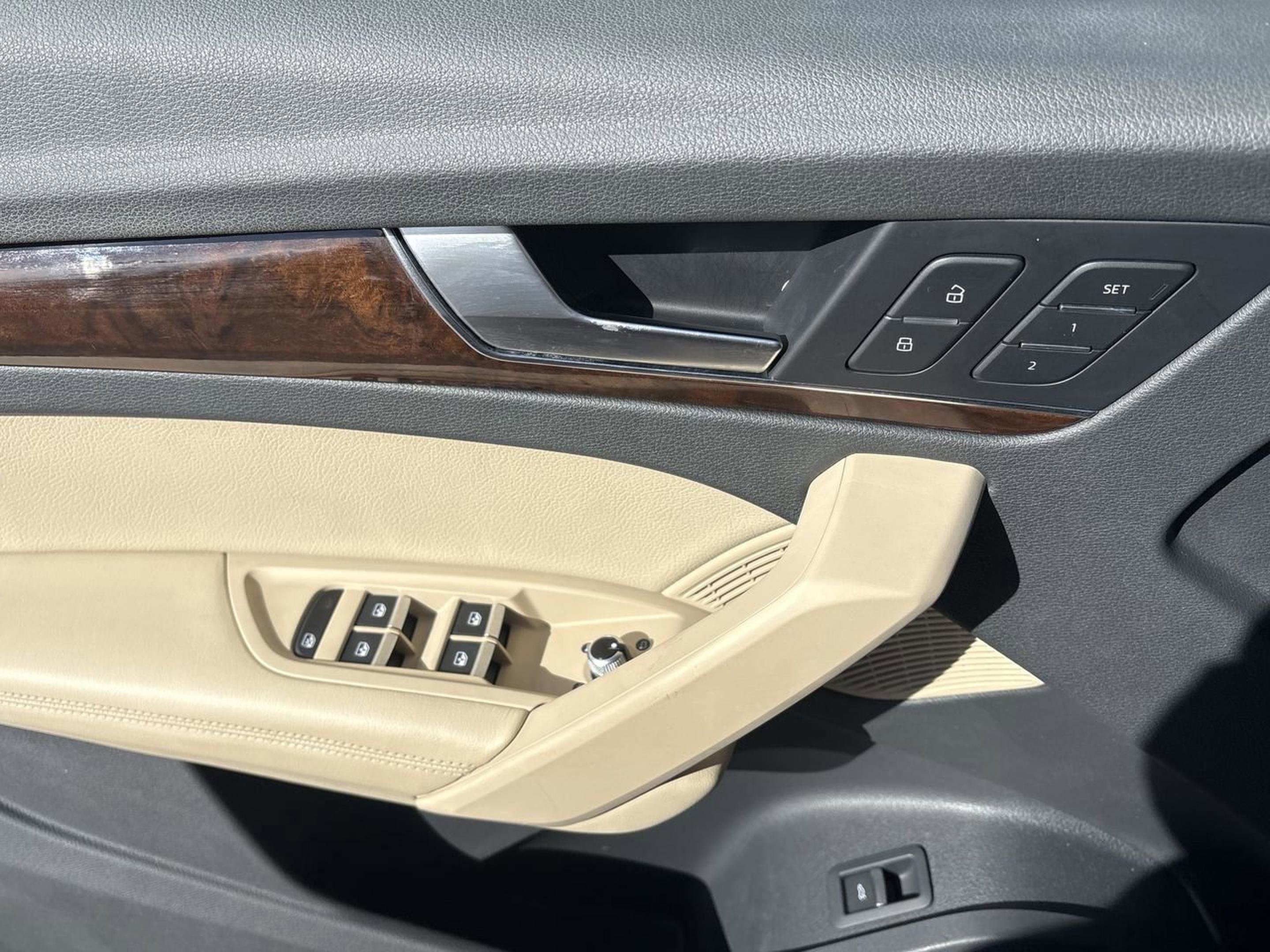 Used 2018 Audi Q5 Prestige w/ Prestige Package image 22