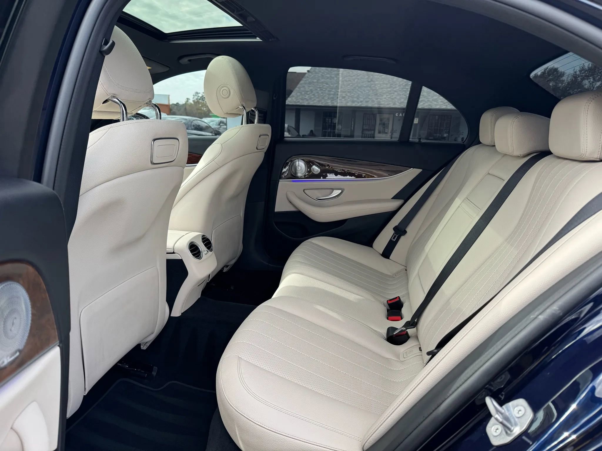 Used 2018 Mercedes-Benz E 300 E 300 Sedan 4D image 24