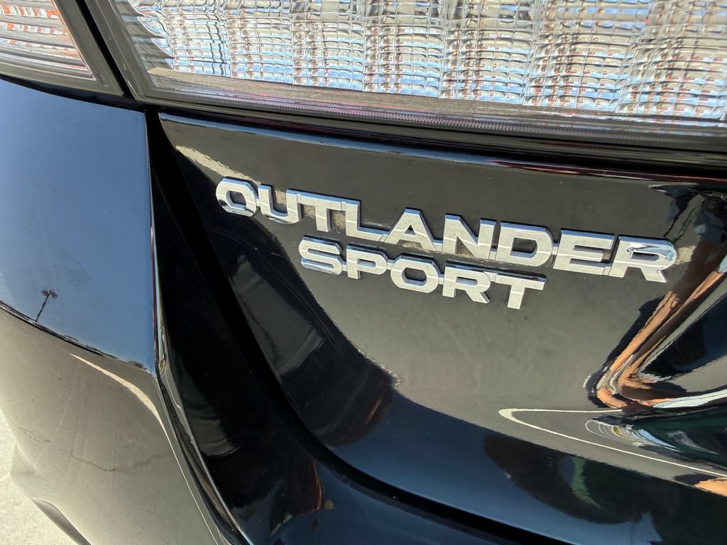 Used 2025 Mitsubishi Outlander Sport ES AWD/4WD image 6