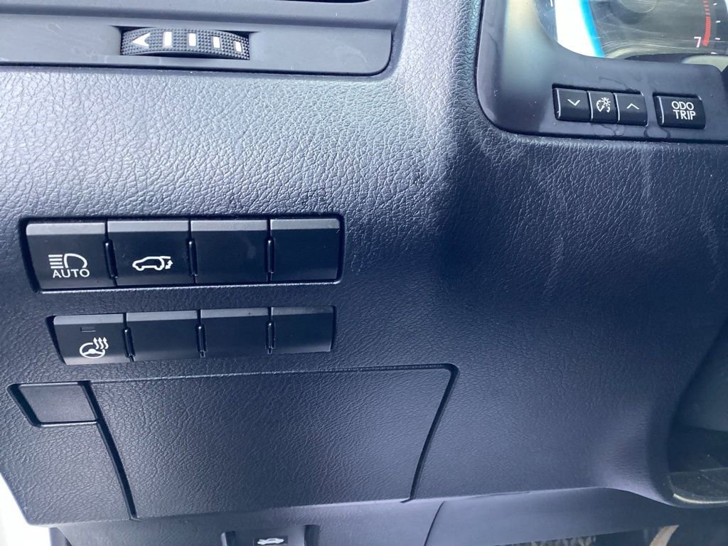 Used 2018 Lexus RX 350L Premium w/ Premium Package image 30