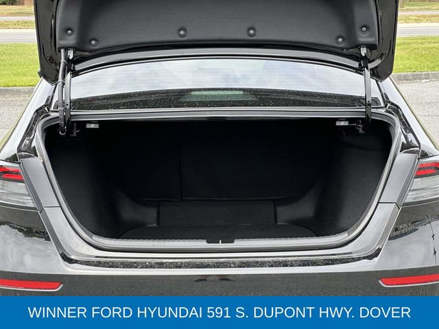 Used 2024 Honda Accord EX image 13