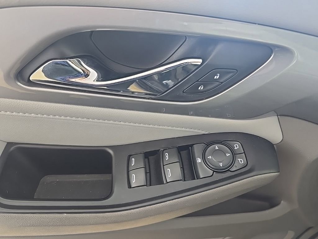 Used 2019 Chevrolet Traverse LT image 15