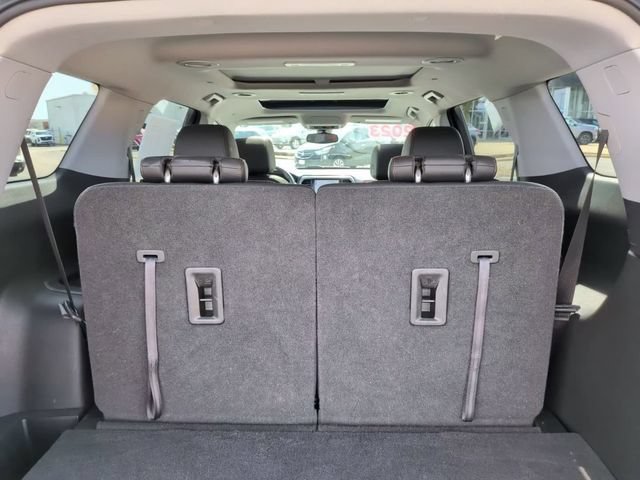 Certified 2023 GMC Acadia AT4 w/ Technology Package AWD/4WD image 8