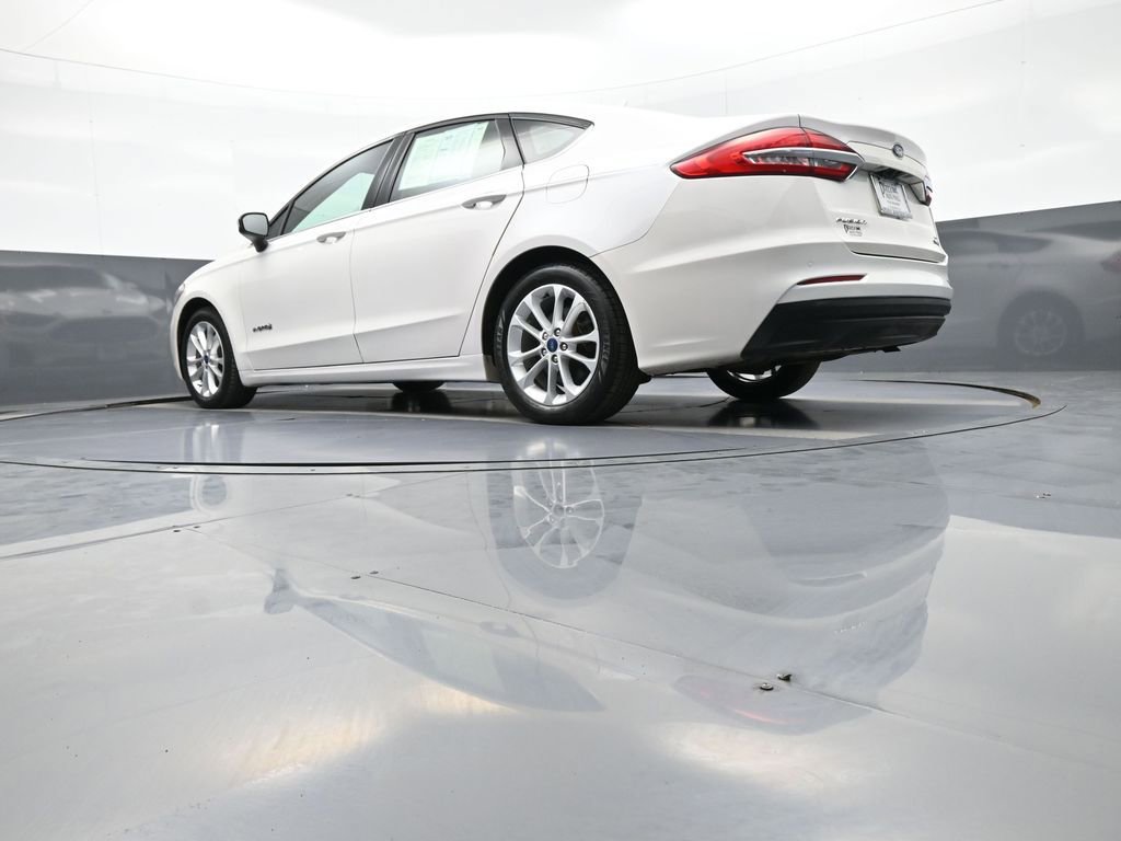 Used 2019 Ford Fusion SE FWD image 31