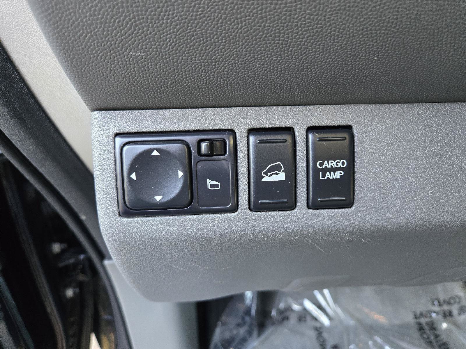 Used 2018 Nissan Frontier SV AWD/4WD image 14