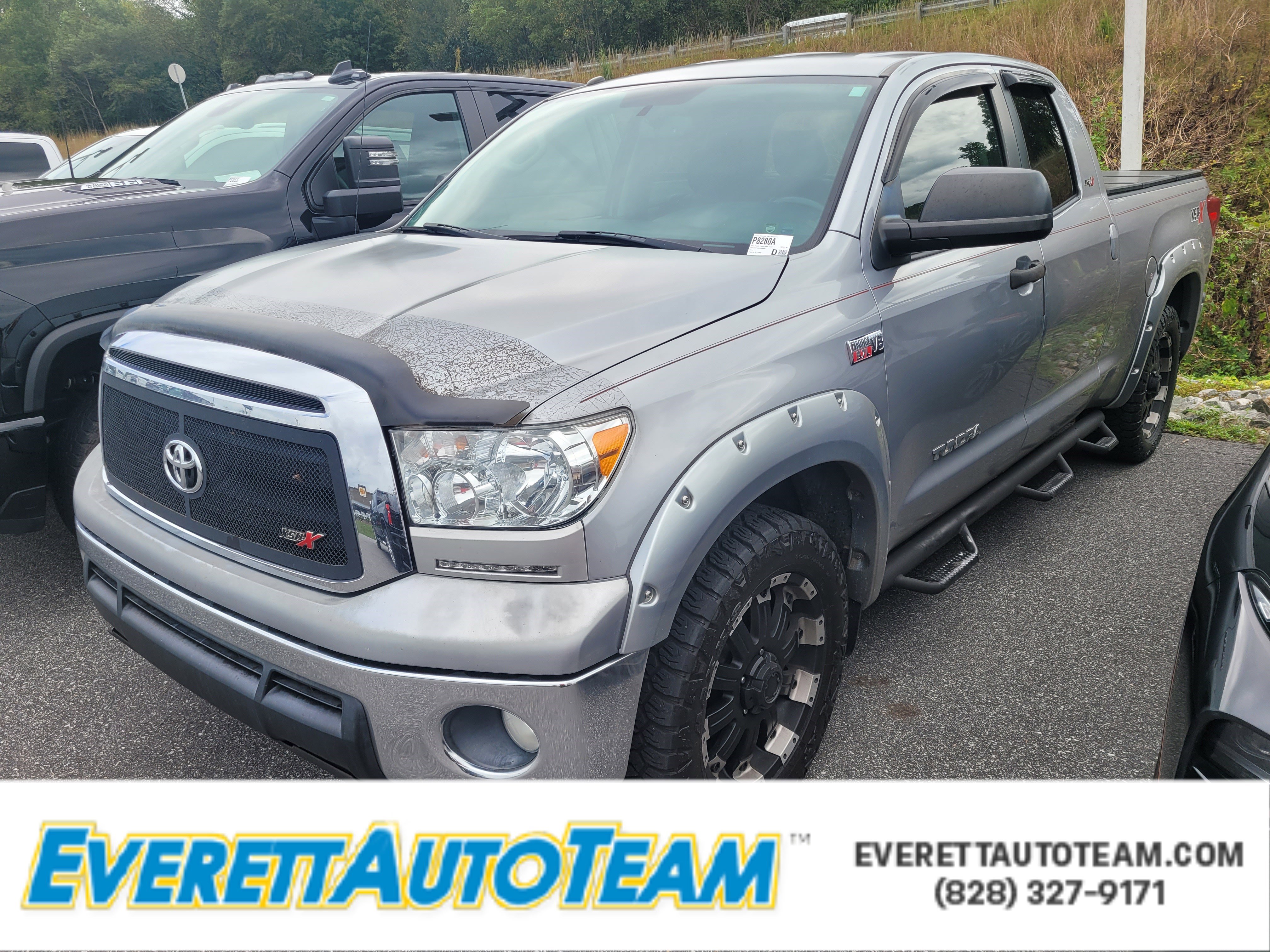 Used 2013 Toyota Tundra 4x4 Double Cab w/ SR5 Pkg image 1