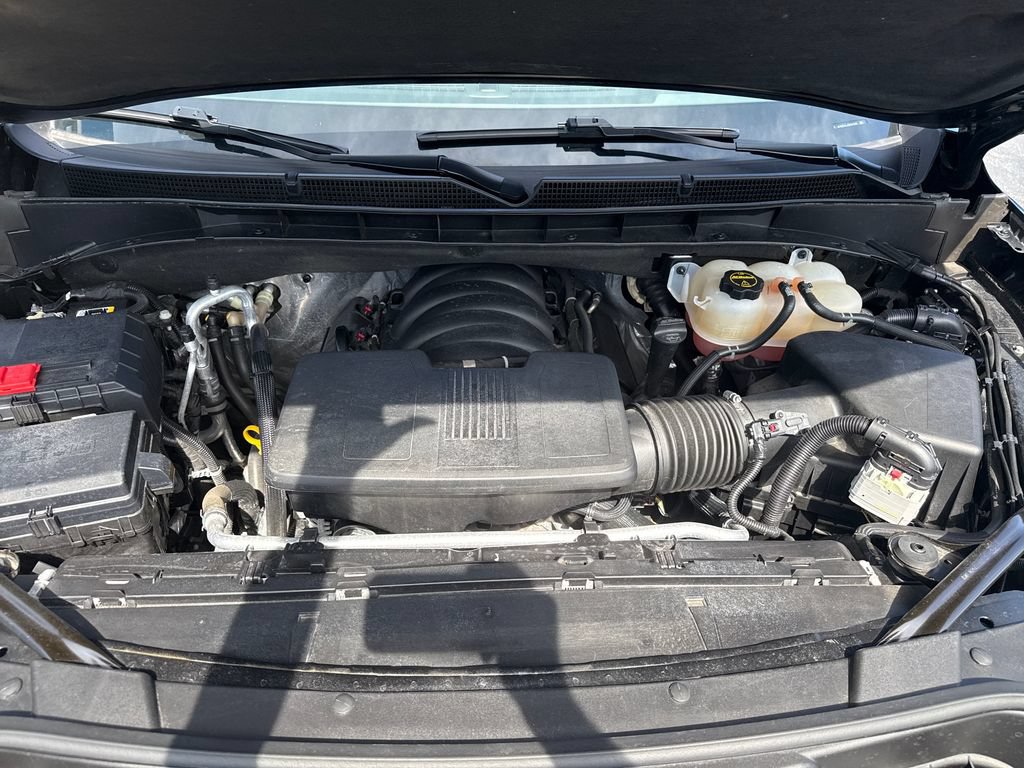 Used 2025 GMC Yukon Denali AWD/4WD image 34