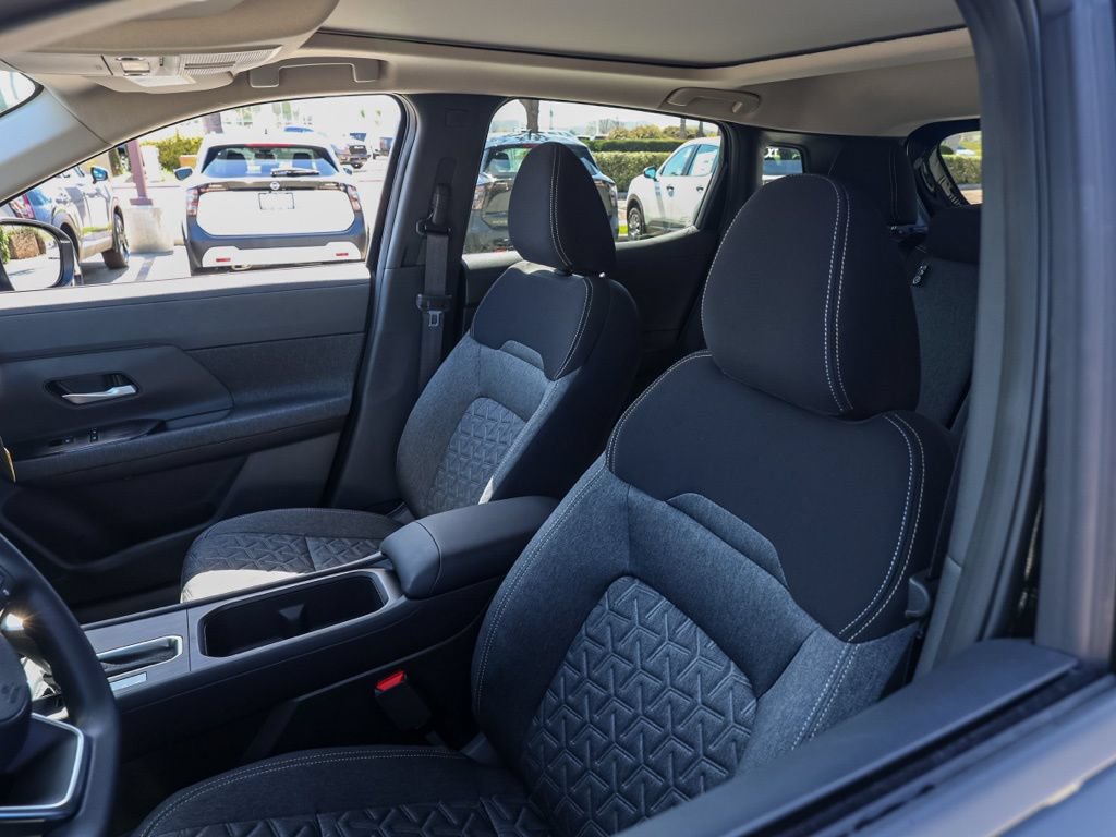 New 2026 Nissan Kicks SV w/ SV Premium Package FWD image 15