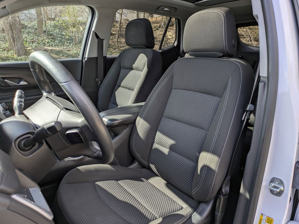 Certified 2022 GMC Terrain SLE w/ Driver Convenience Package image 12