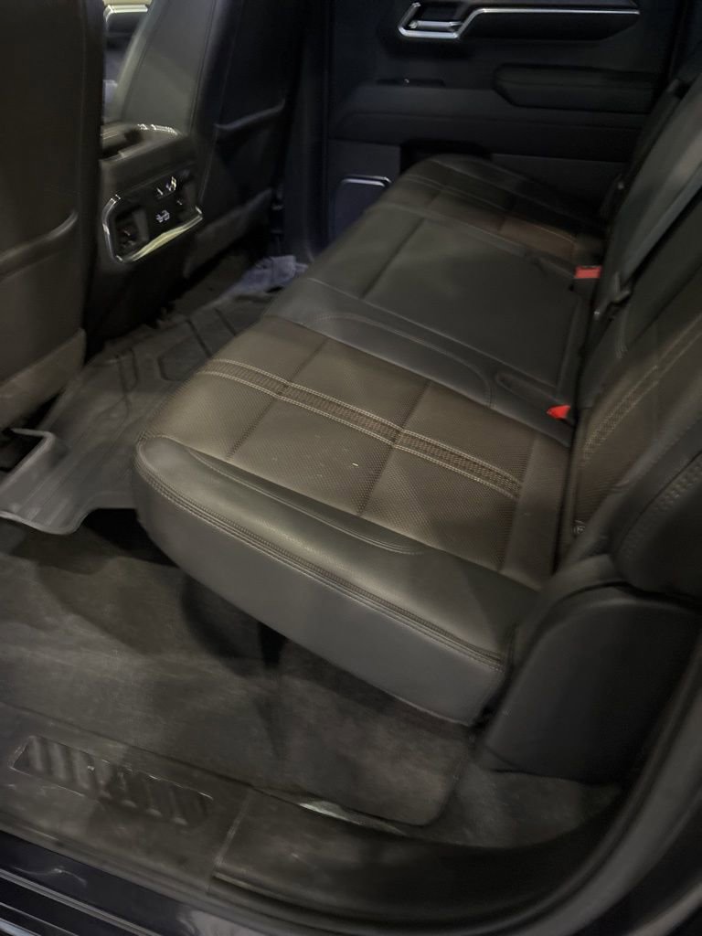 Used 2022 Chevrolet Silverado 1500 High Country w/ High Country Premium Package image 16