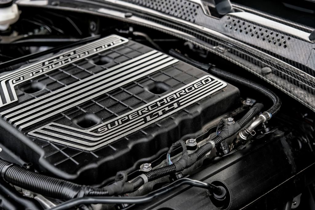 Used 2019 Chevrolet Camaro ZL1 RWD image 54