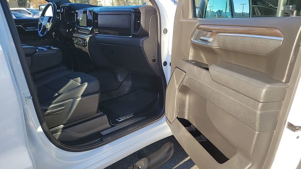 Used 2025 Chevrolet Silverado 1500 LT Trail Boss w/ Protection Package image 28