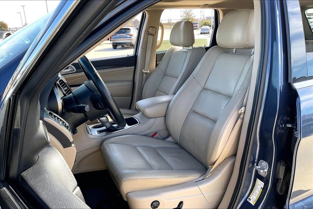 Used 2020 Jeep Grand Cherokee Limited image 31