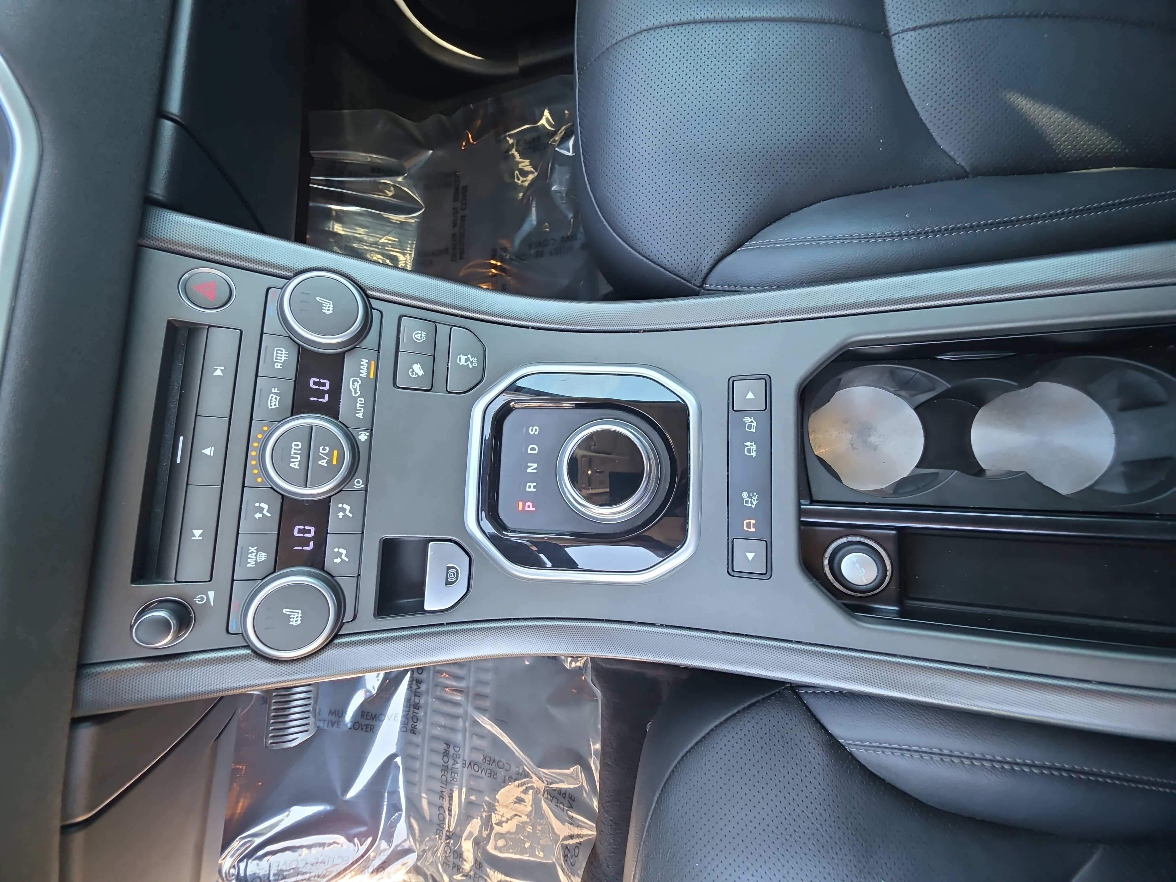 Used 2018 Land Rover Range Rover Evoque SE AWD/4WD image 25