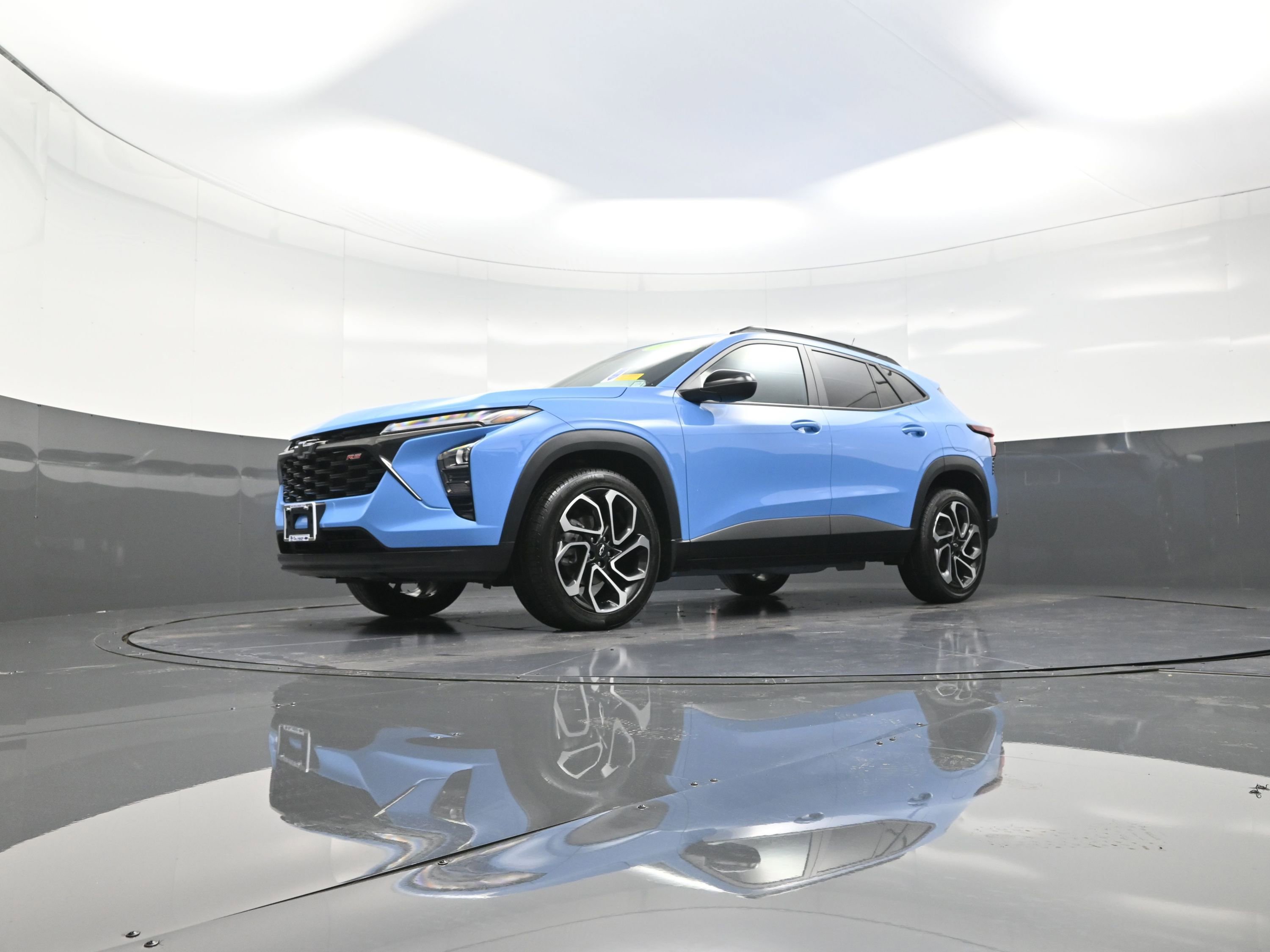 Used 2024 Chevrolet Trax RS w/ Driver Confidence Package image 11