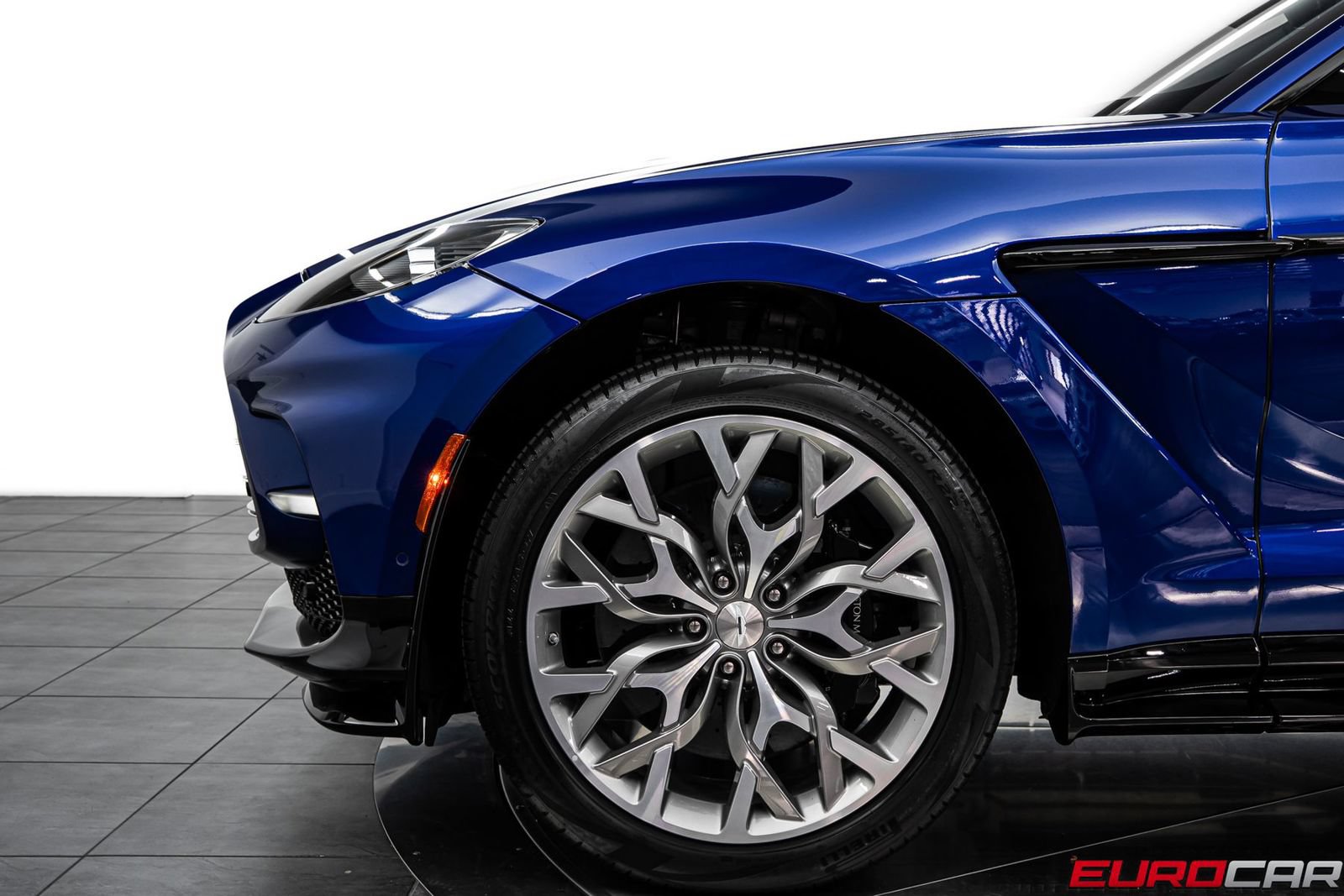 Used 2023 Aston Martin DBX 707 AWD/4WD image 13