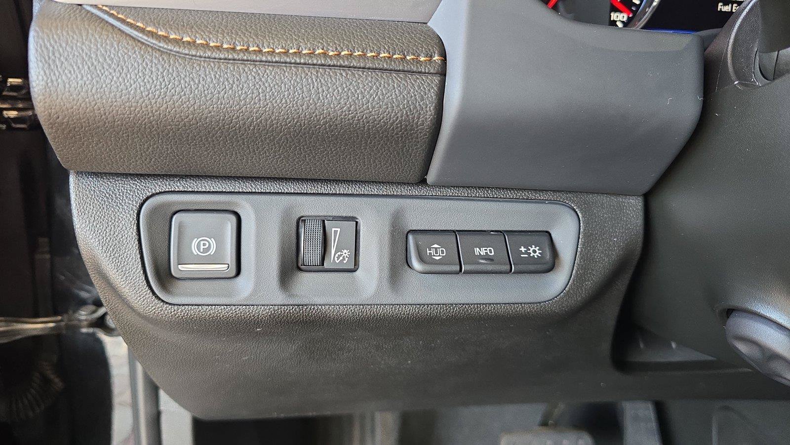 Used 2023 GMC Acadia AT4 w/ Technology Package AWD/4WD image 26