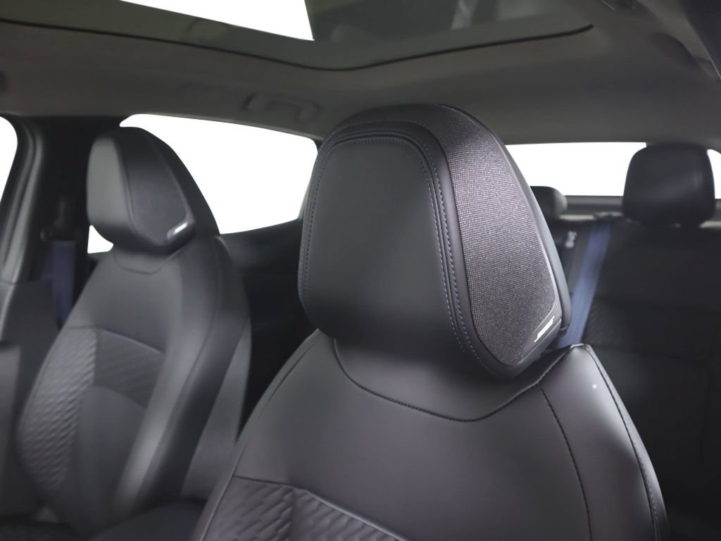 New 2026 Nissan Leaf Platinum+ w/ Floor Mat Package (Platinum+) FWD image 22