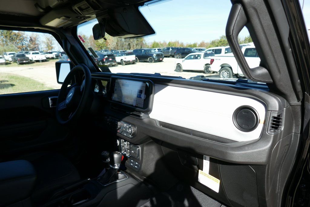 New 2026 Jeep Gladiator Sport image 10