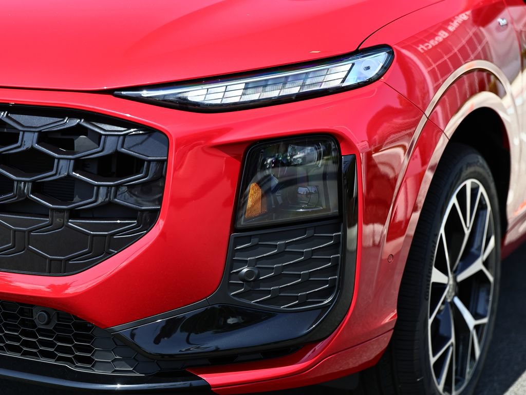New 2026 Audi Q3 quattro 2.0T AWD/4WD image 12