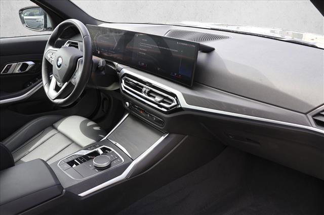 Used 2023 BMW 330i xDrive Sedan w/ Driving Assistance Package AWD/4WD image 29