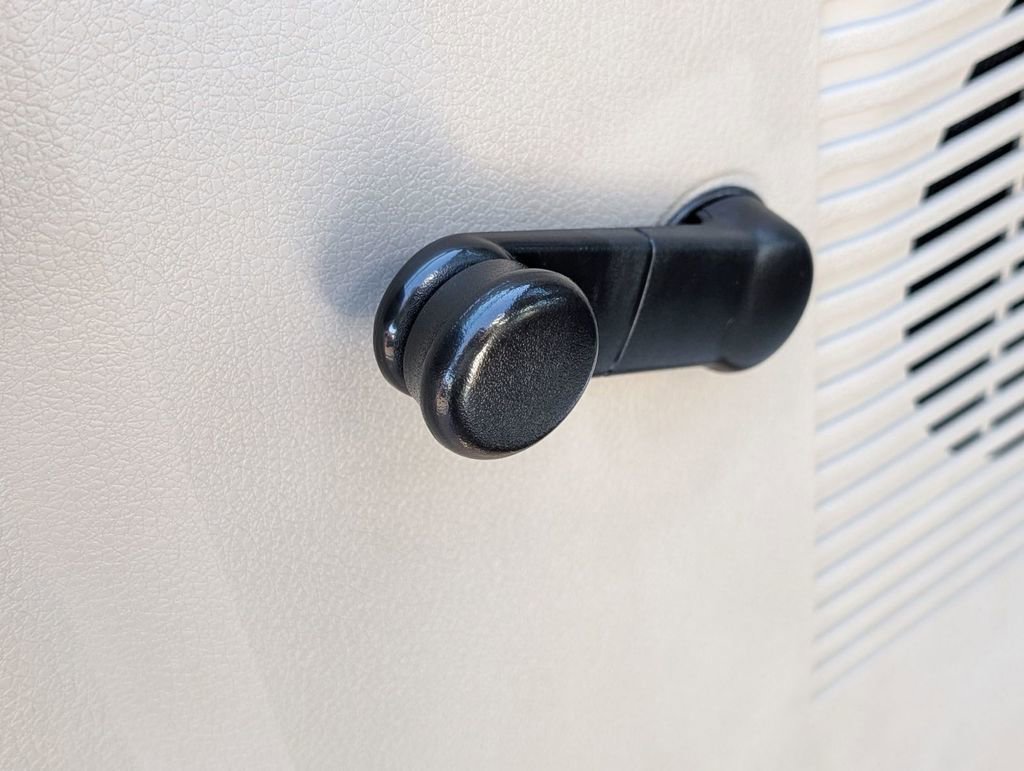 Used 2009 Ford F350 XL image 22