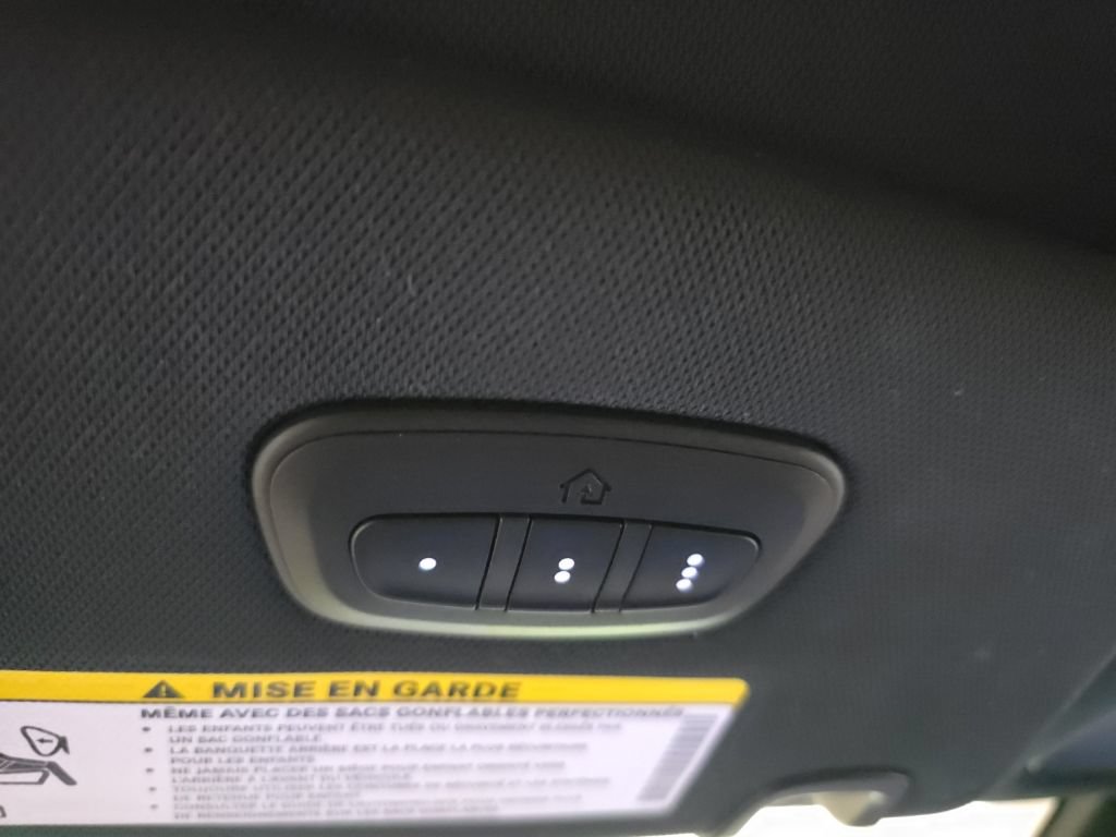 Used 2025 Chrysler Pacifica Select FWD image 22